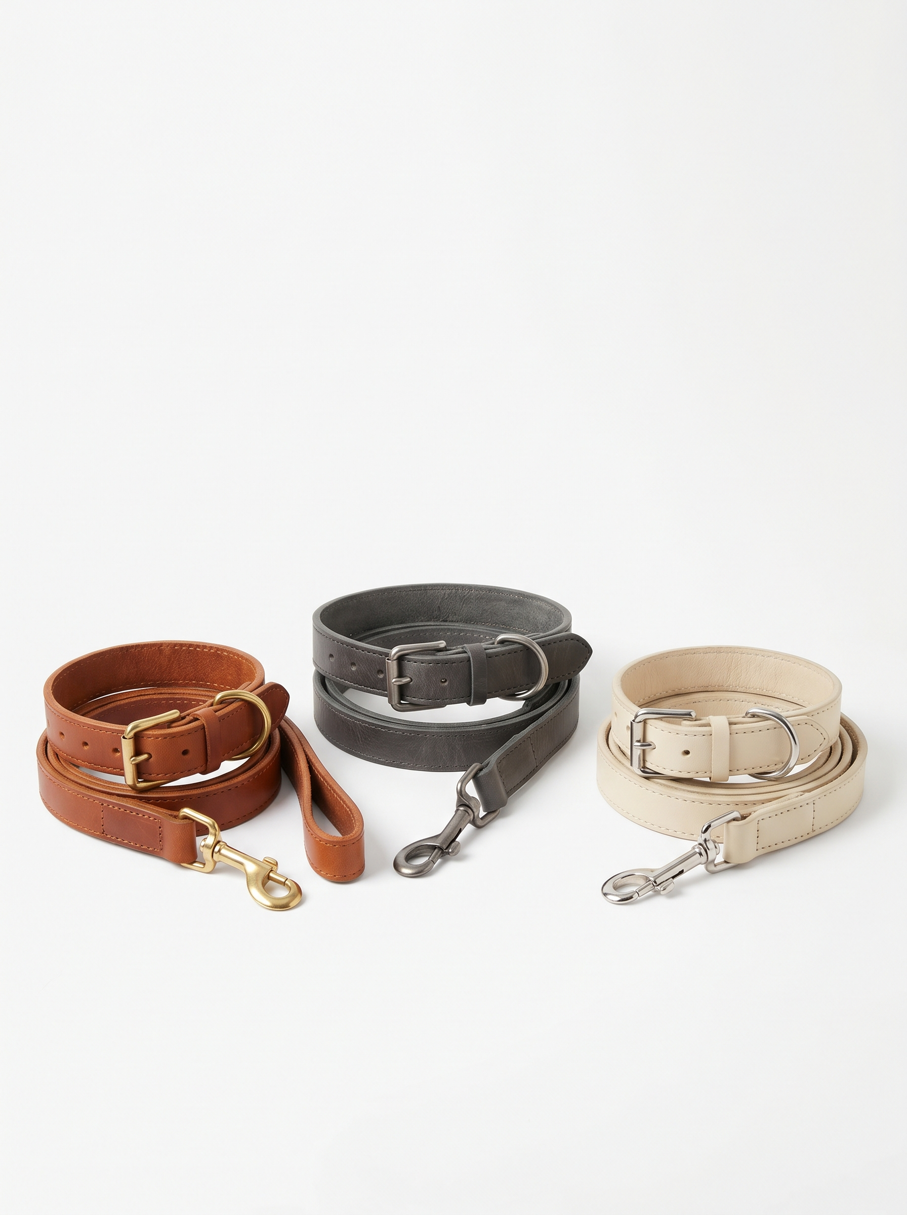 DESIGNER COLLARS & LEASHES